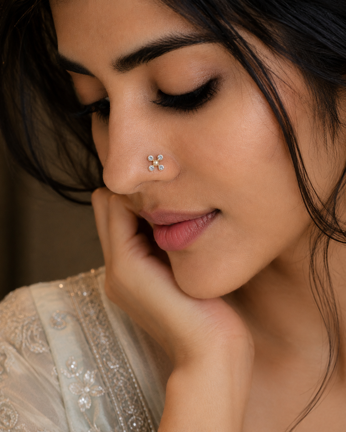Clover Spark Diamond Nosepin